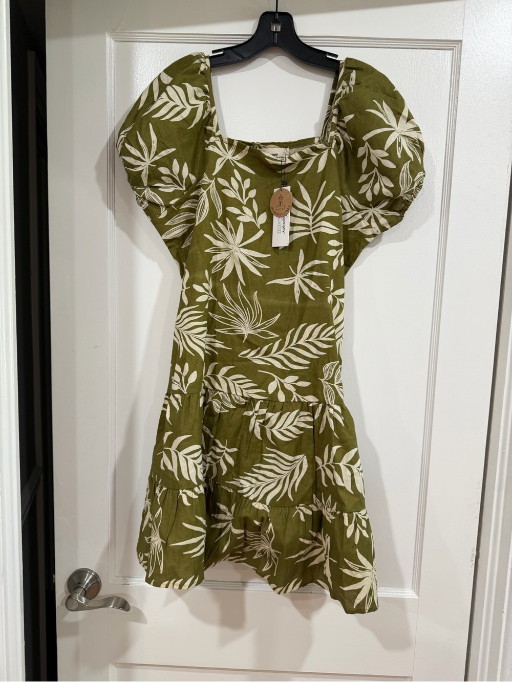 Olive Green Tropical Print Puff Sleeve Mini Dress NWT medium - Picture 6 of 11